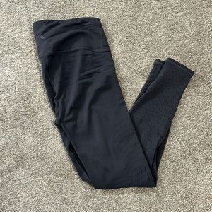 Lulu gray 7/8th leggings with holed design